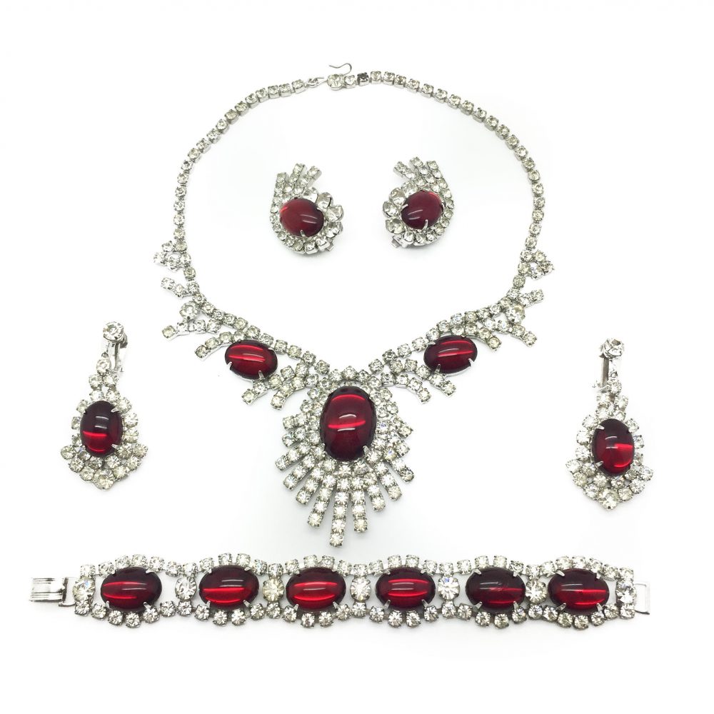 vintage costume jewellery _ jennifer gibson jewellery