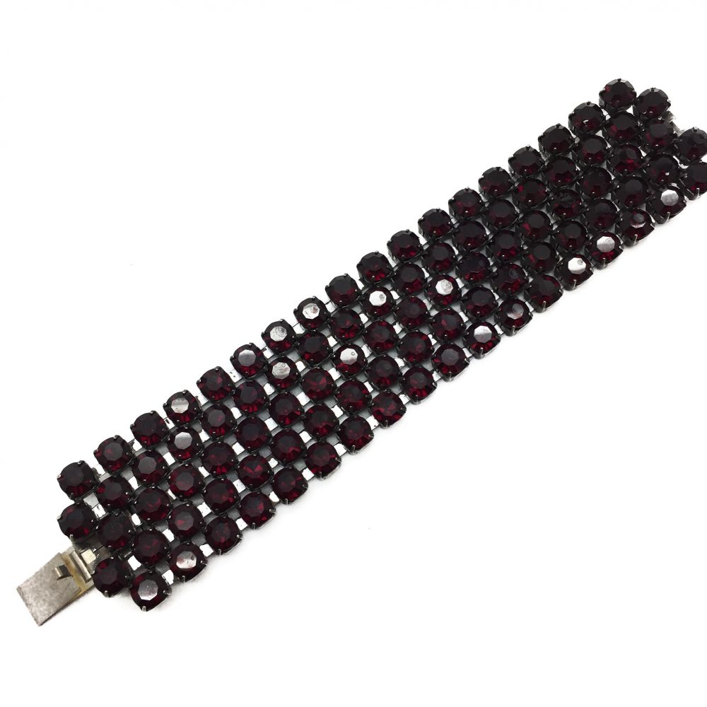 Cis Zoltowska | Jennifer Gibson Jewellery | Vintage Costume Jewellery