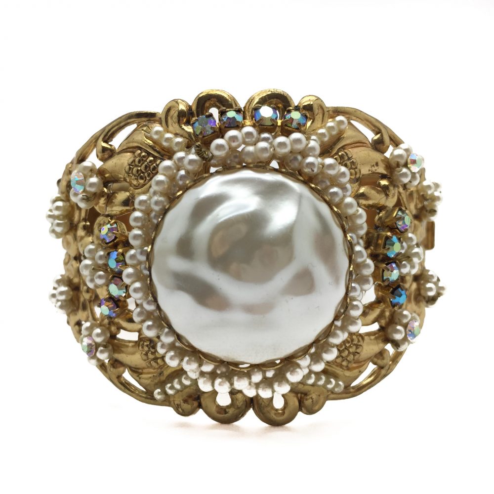 Vintage Pearl Bangle_vintage costume jewellery_ jennifer gibson jewellery