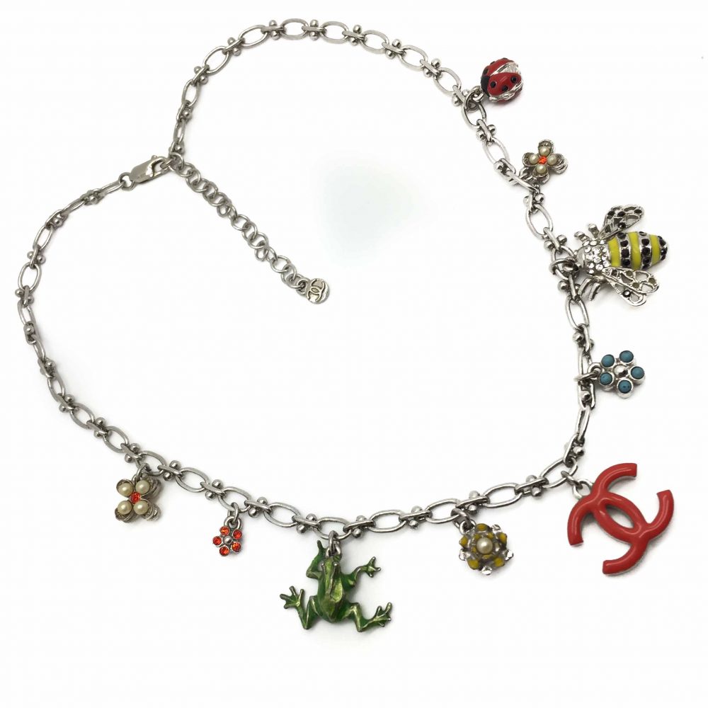 CHANEL Vintage Necklace Charms The Garden Vintage Costume Jewellery VIntage Jewellery Vintage Necklace, Vintage Jewelry, Jewellery Shop, Costume Jewellery, Vintage Costume Jewellery