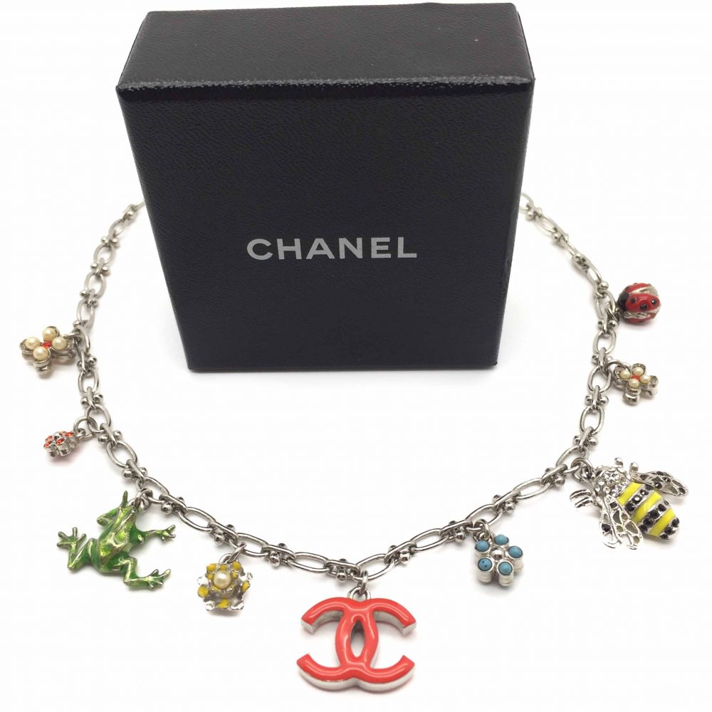 CHANEL Vintage Necklace Charms The Garden Vintage Costume Jewellery VIntage Jewellery Vintage Necklace, Vintage Jewelry, Jewellery Shop, Costume Jewellery, Vintage Costume Jewellery