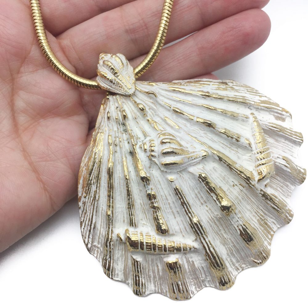 shell necklace, vintage necklace, Vintage Costume Jewellery, Vintage Jewellery, Vintage Jewelry, Jewellery Shop, Costume Jewellery, Vintage Costume Jewellery