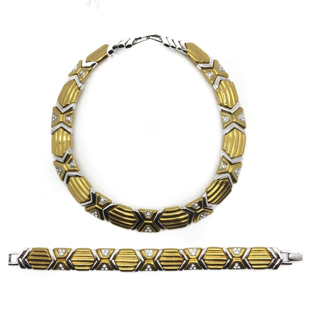 Vintage Costume Jewellery, Vintage Jewellery, Vintage Jewelry, Jewellery Shop, Costume Jewellery, Vintage Costume Jewellery