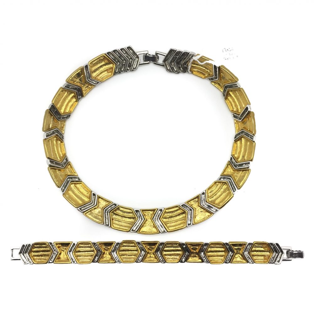 Vintage Costume Jewellery, Vintage Jewellery, Vintage Jewelry, Jewellery Shop, Costume Jewellery, Vintage Costume Jewellery