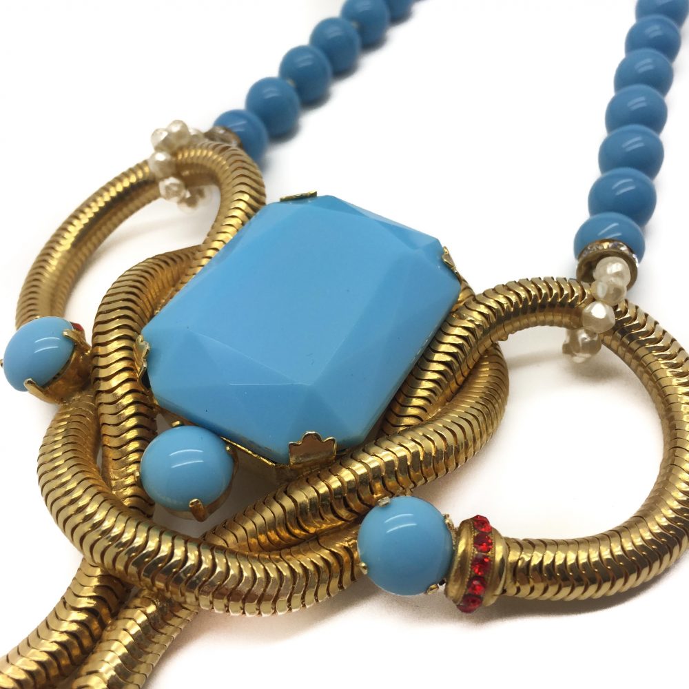 1950s Vintage Necklace, Vintage Costume Jewellery, Vintage Jewellery, Vintage Jewelry, Jewellery Shop, Costume Jewellery, Vintage Costume Jewellery