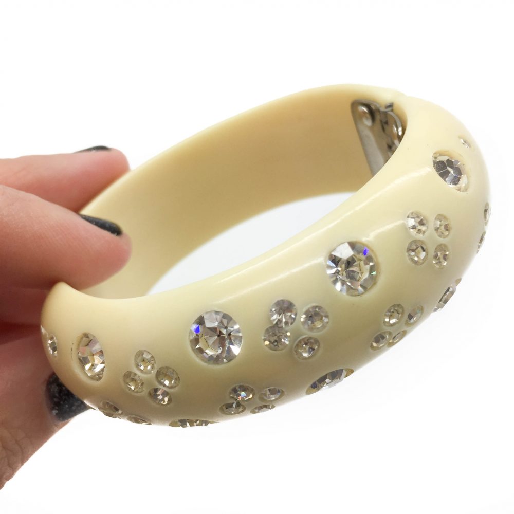 Weiss Thermoset Bangle, Weiss jewellery, Vintage Costume Jewellery, Vintage Jewellery, Vintage Necklace, Vintage Jewelry, Jewellery Shop, Costume Jewellery, Vintage Costume Jewellery