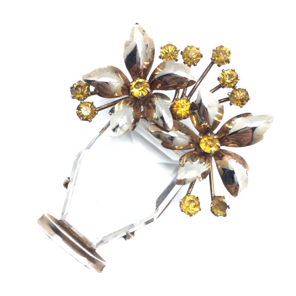 Flower Brooch, Vintage Costume Jewellery, Vintage Jewellery, Vintage Necklace, Vintage Jewelry, Jewellery Shop, Costume Jewellery, Vintage Costume Jewellery