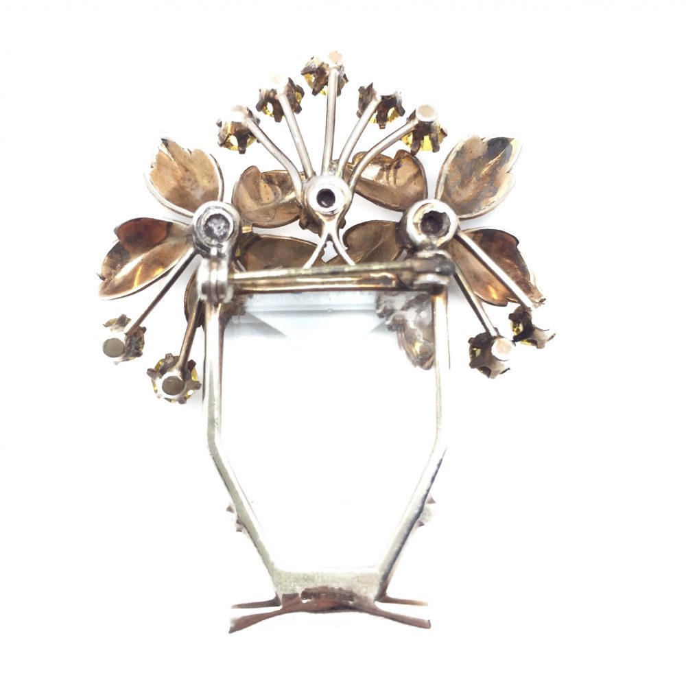 Flower Brooch, Vintage Costume Jewellery, Vintage Jewellery, Vintage Necklace, Vintage Jewelry, Jewellery Shop, Costume Jewellery, Vintage Costume Jewellery