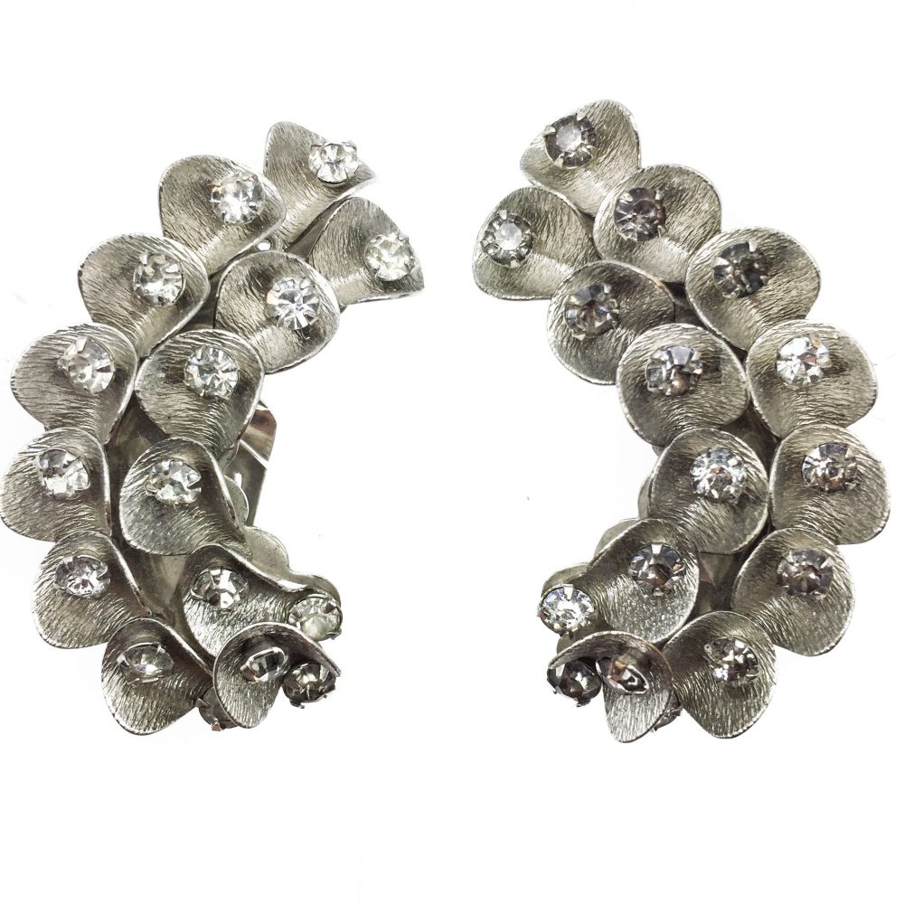 gunmetal earclimber earring, vintage earrings, vintage grey earrings, costume jewellery, vintage jewellery, vintage earrings