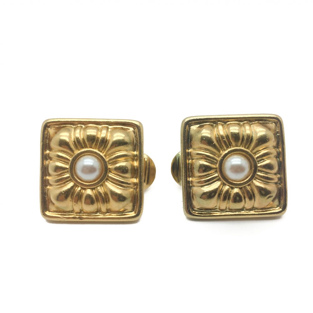 Monet earrings, vintage monet, clip on earrings, vintage jewellery, fashion jewellery, one of a kind jewellery