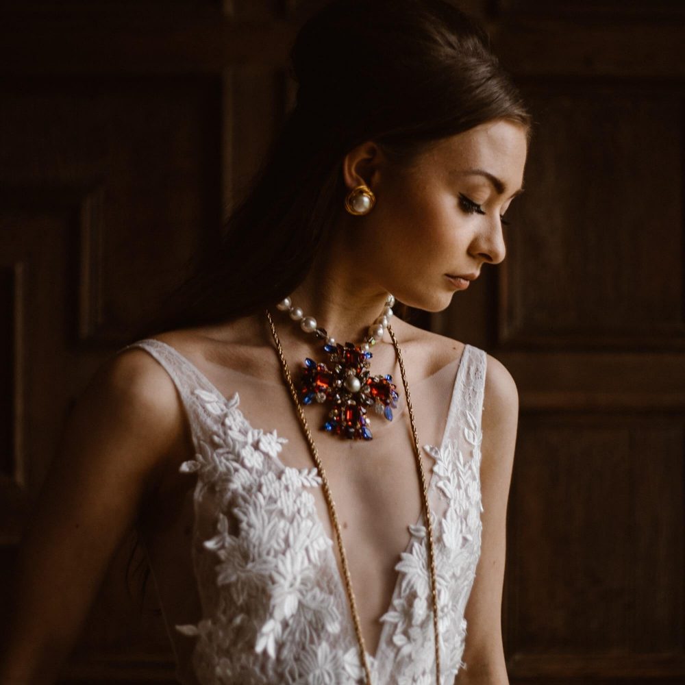 Dorfold Hall Bridal Editorial Featuring Emma Beaumont Couture and Jennifer Gibson Jewellery