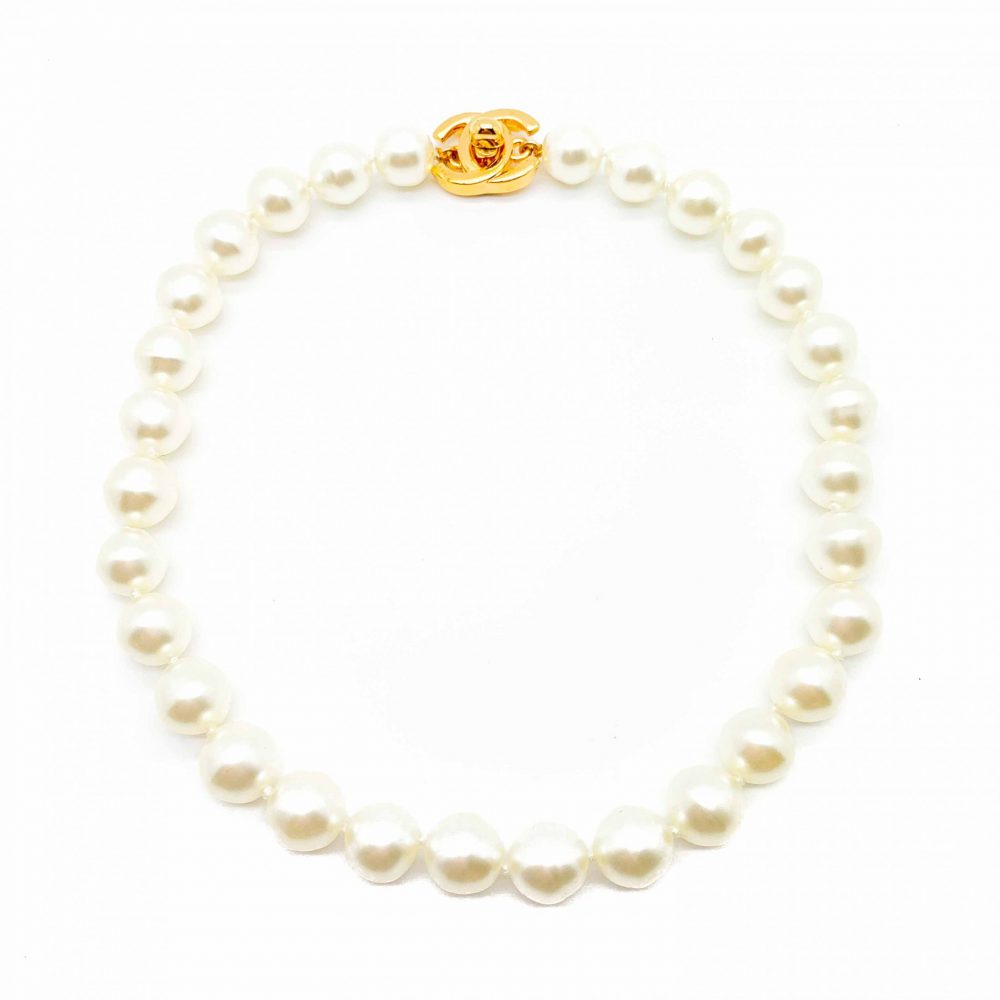 Vintage Chanel Pearl Turnlock Necklace