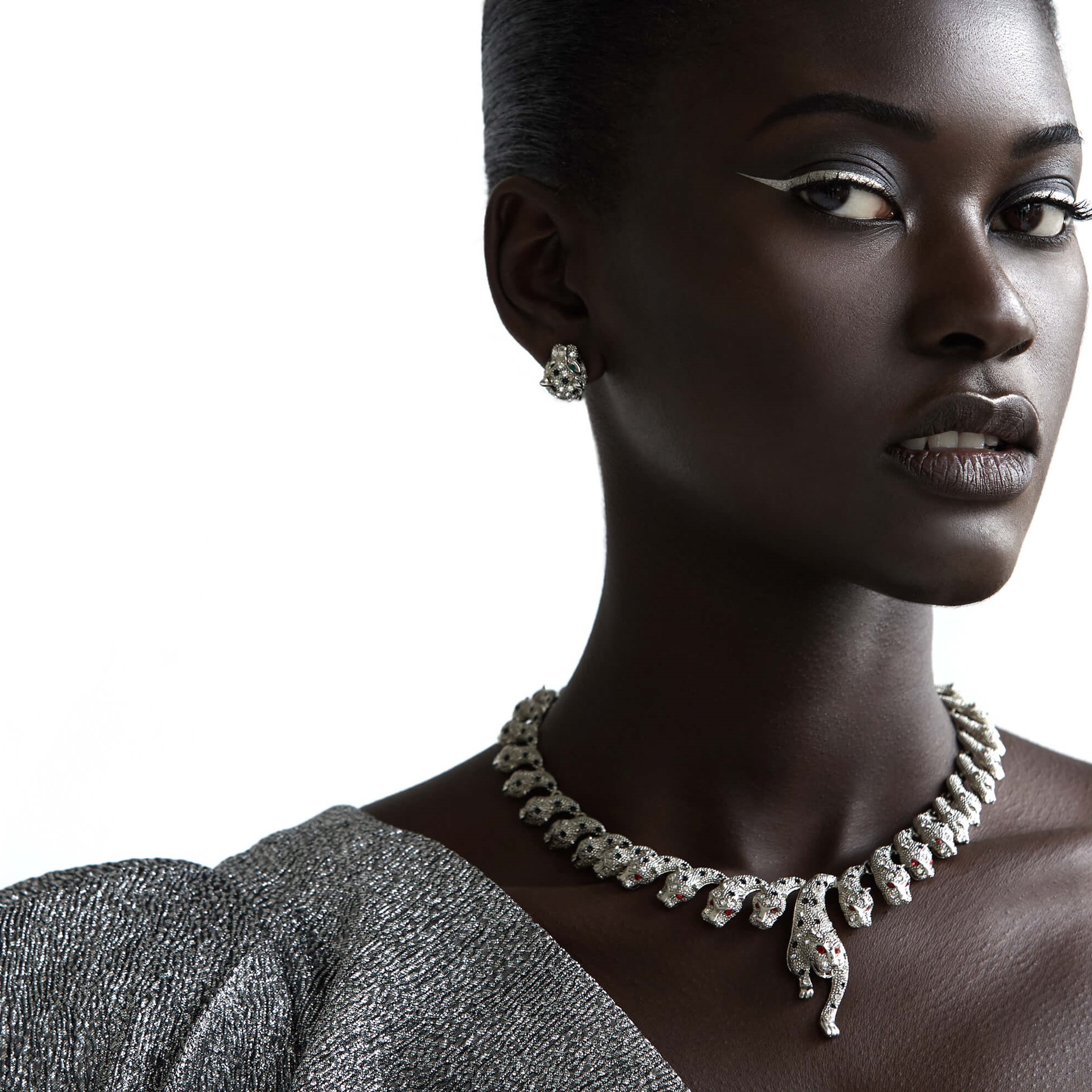 Bintou Editorial | Jennifer Gibson Jewellery Vintage Big Cat Jewellery Bintou Editorial | Jennifer Gibson Jewellery Vintage Big Cat Jewellery