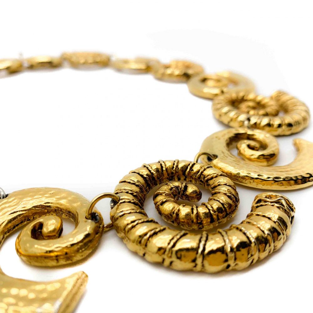 Vintage Gold Conch Necklace