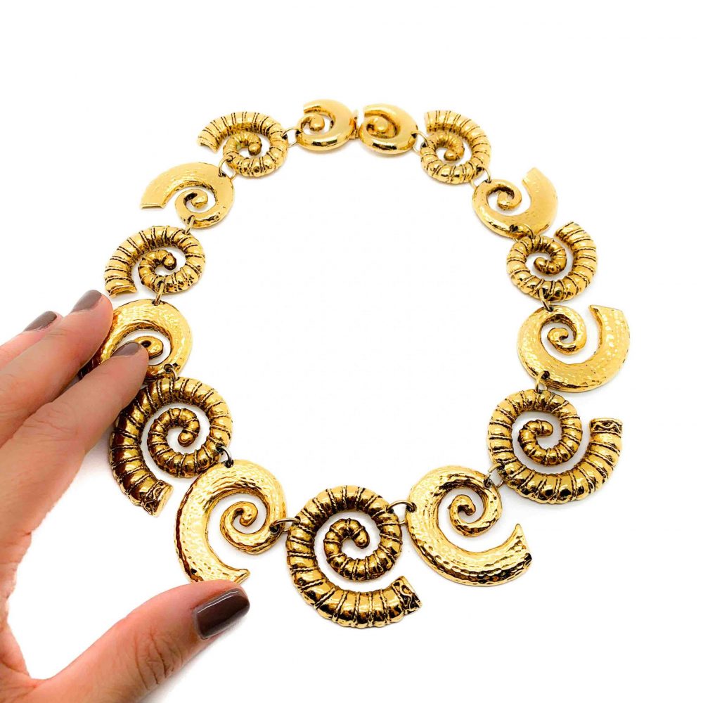 Vintage Gold Conch Necklace
