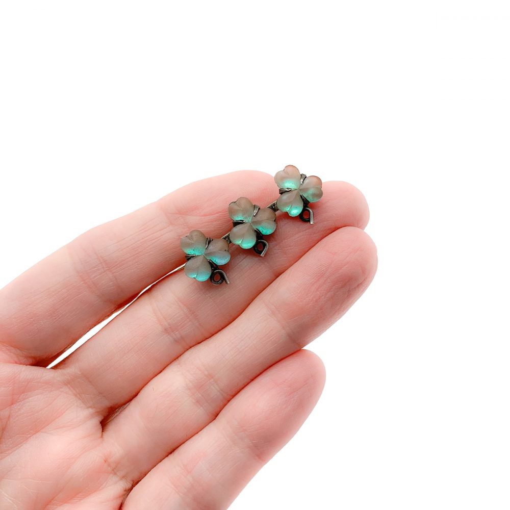 Saphiret Brooch Silver Victorian Shamrock