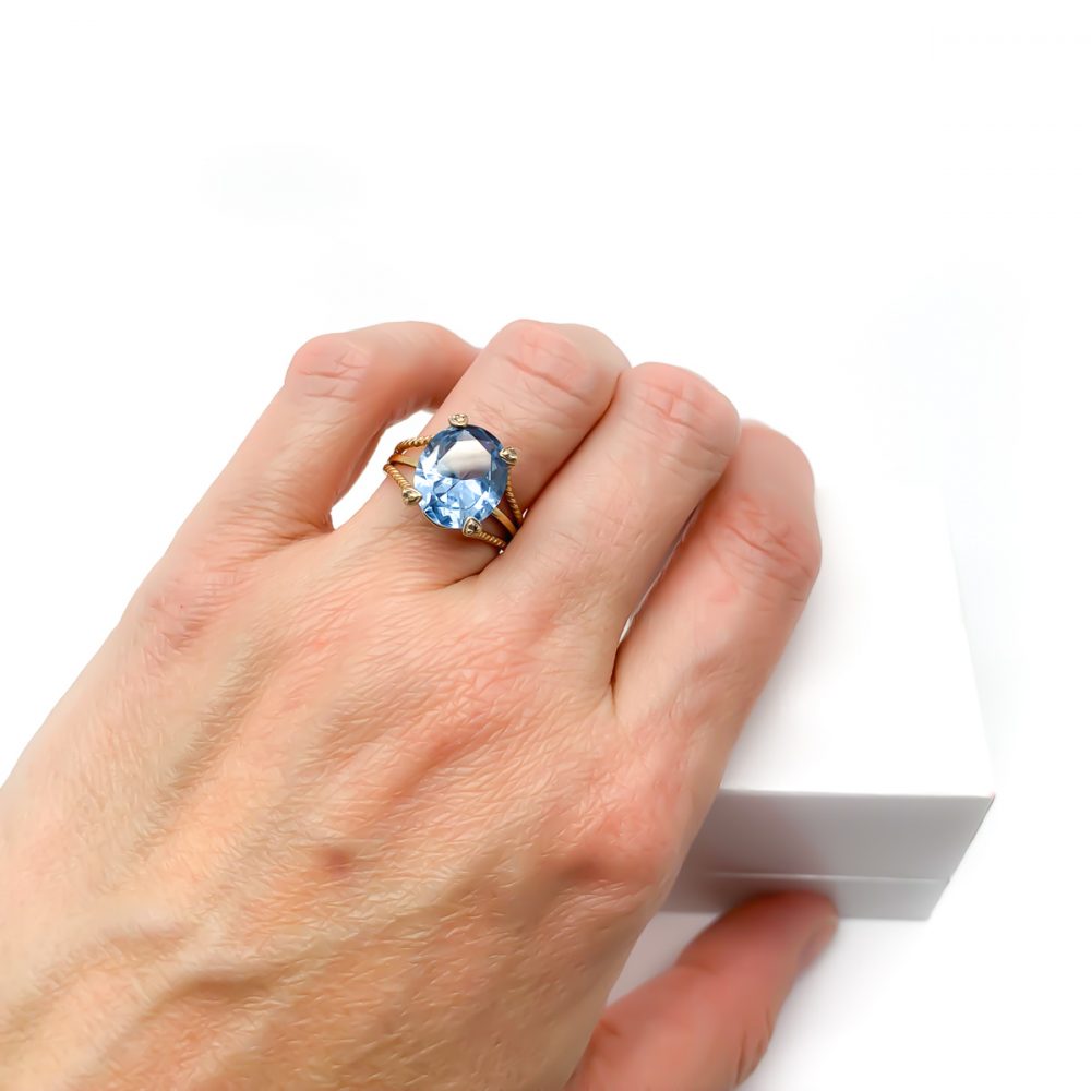 Vintage 9ct Gold Blue Paste Ring
