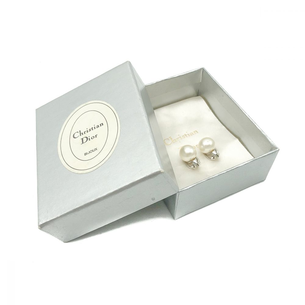 Vintage Dior Petite Pearl Earrings
