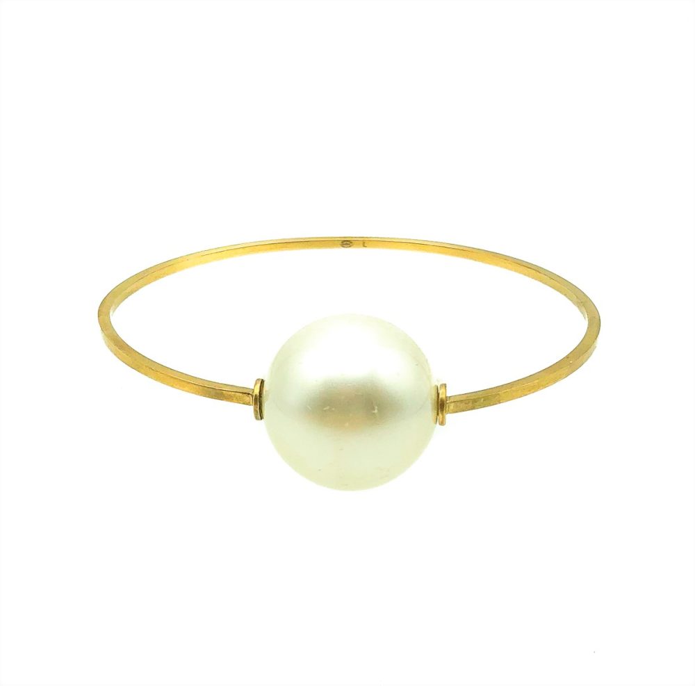 Chanel Oversize Pearl Bangle