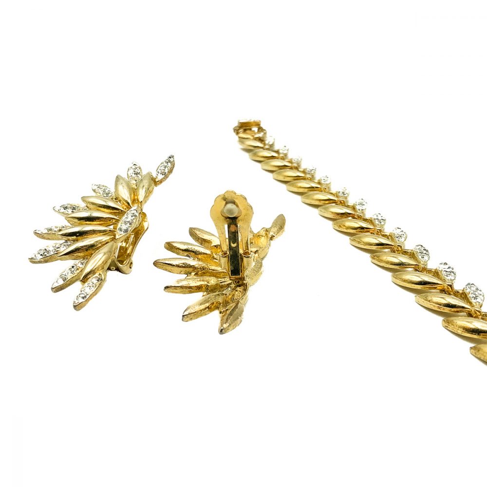 Vintage Sardi Necklace Suite