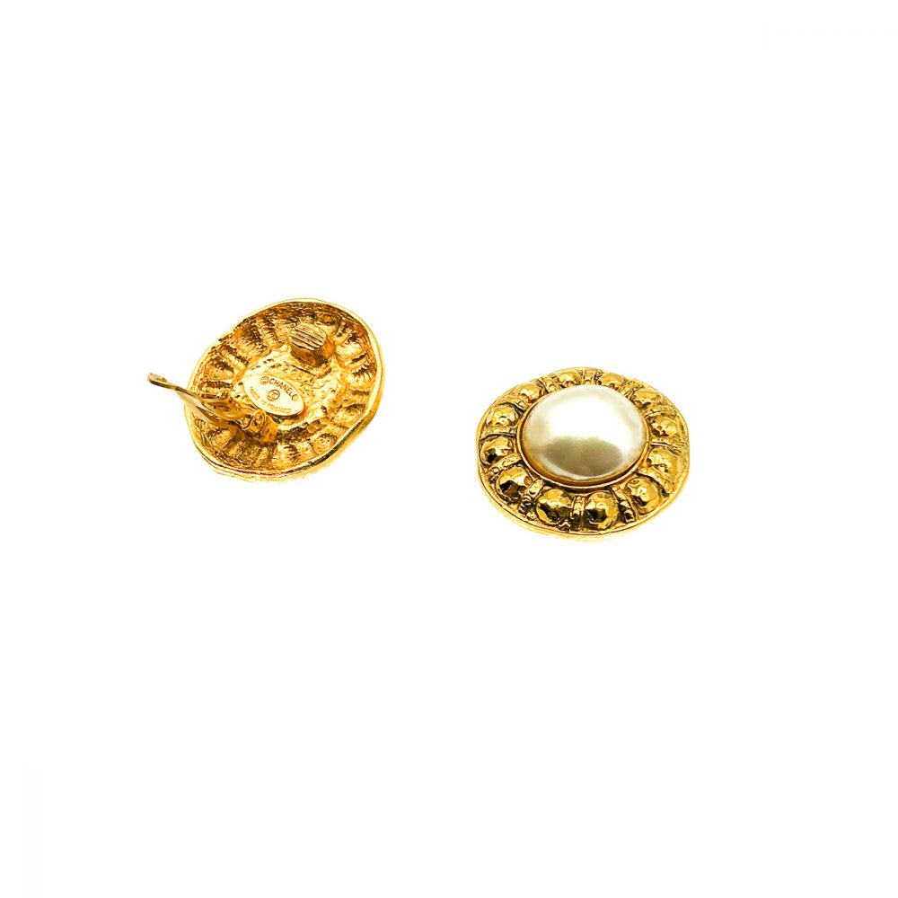 Vintage Chanel Etruscan Pearl Earrings