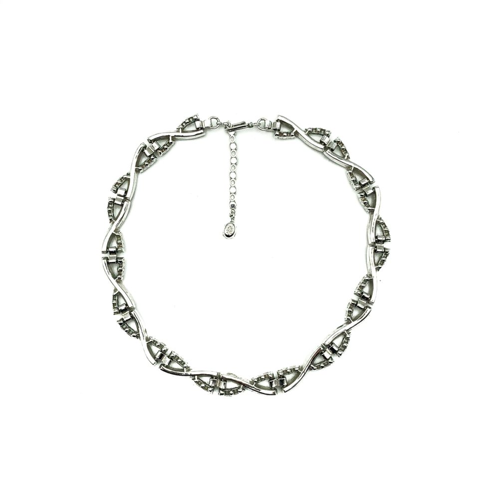 Vintage Trifari Red Crystal Collar
