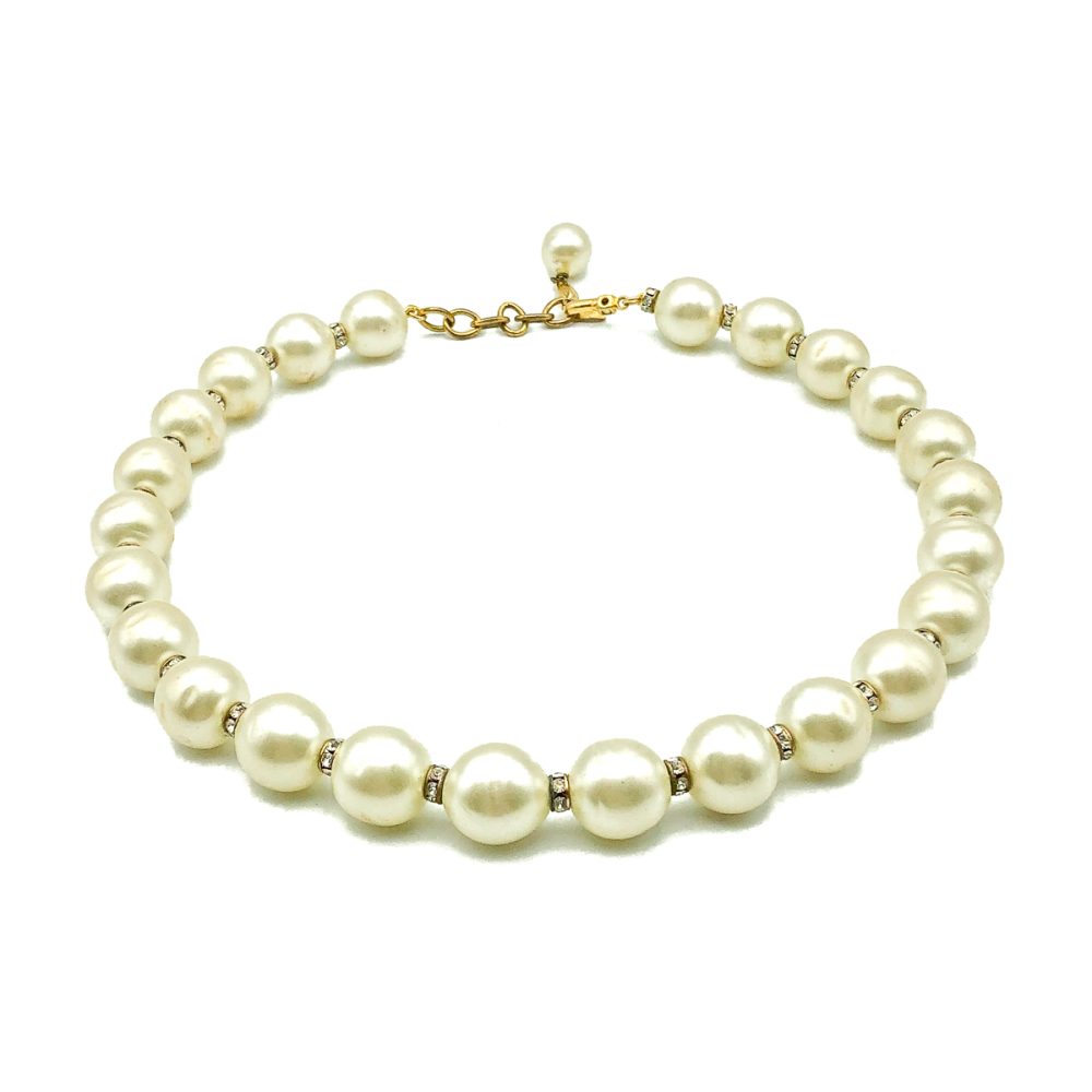 Vintage Chanel pearl necklace