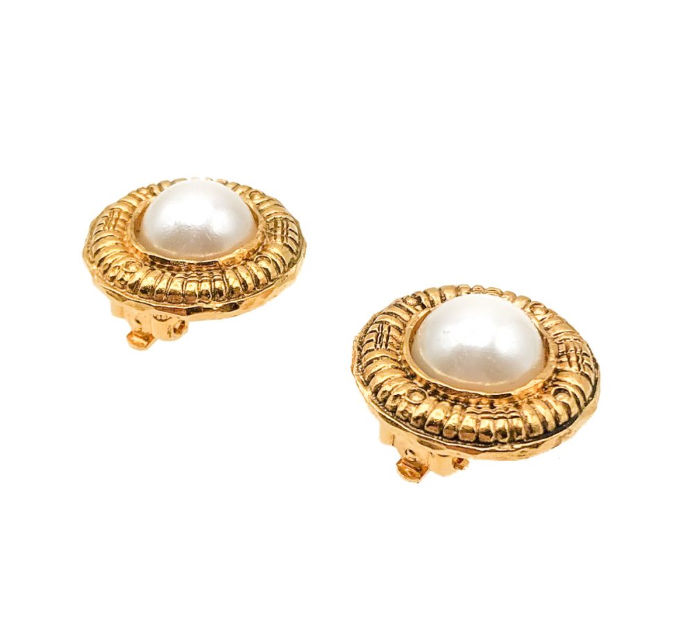 Vintage Chanel Pearl Earrings