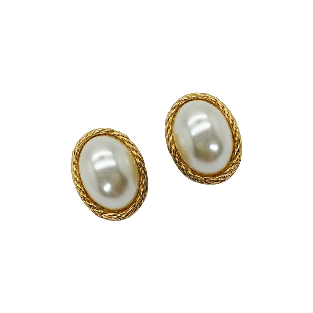 vintage oval pearl earrings
