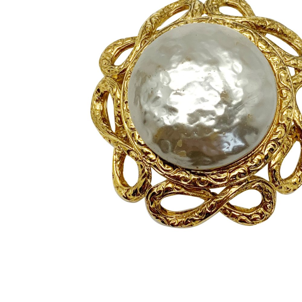 Vintage Baroque Pearl Brooch
