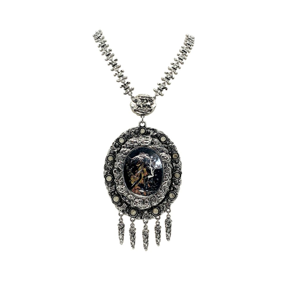 vintage goldette cameo necklace