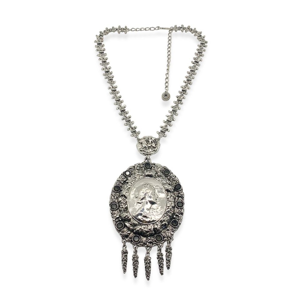 vintage goldette cameo necklace