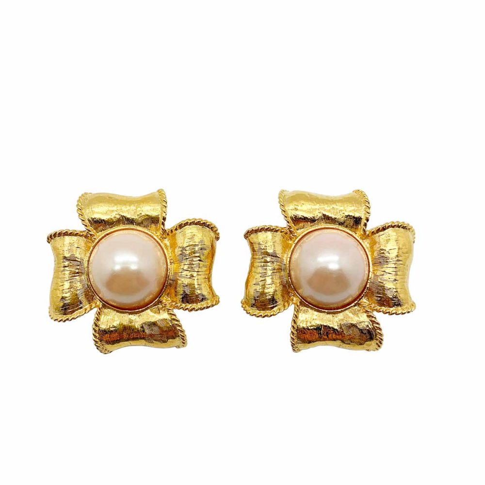 vintage pearl quatrefoil earrings