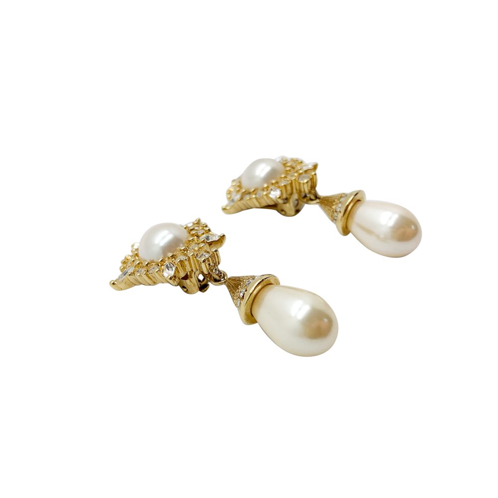 Vintage Dior pearl drop earrings