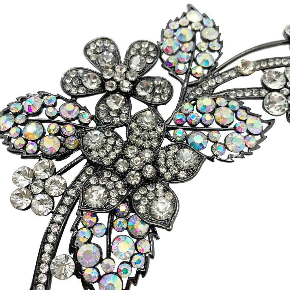 vintage floral brooch