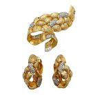 Jennifer Gibson Jewellery I 1355 (1) vintage jomaz swag brooch