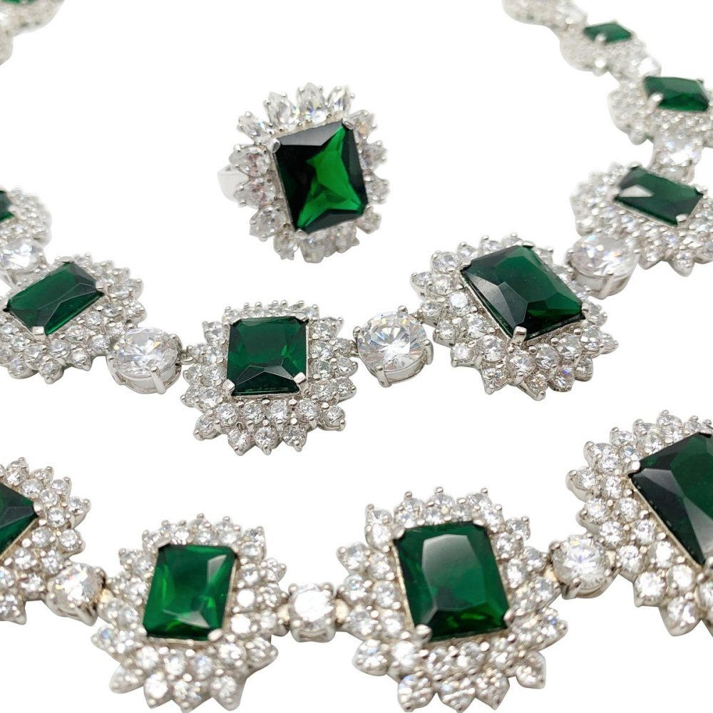 vintage emerald crystal necklace