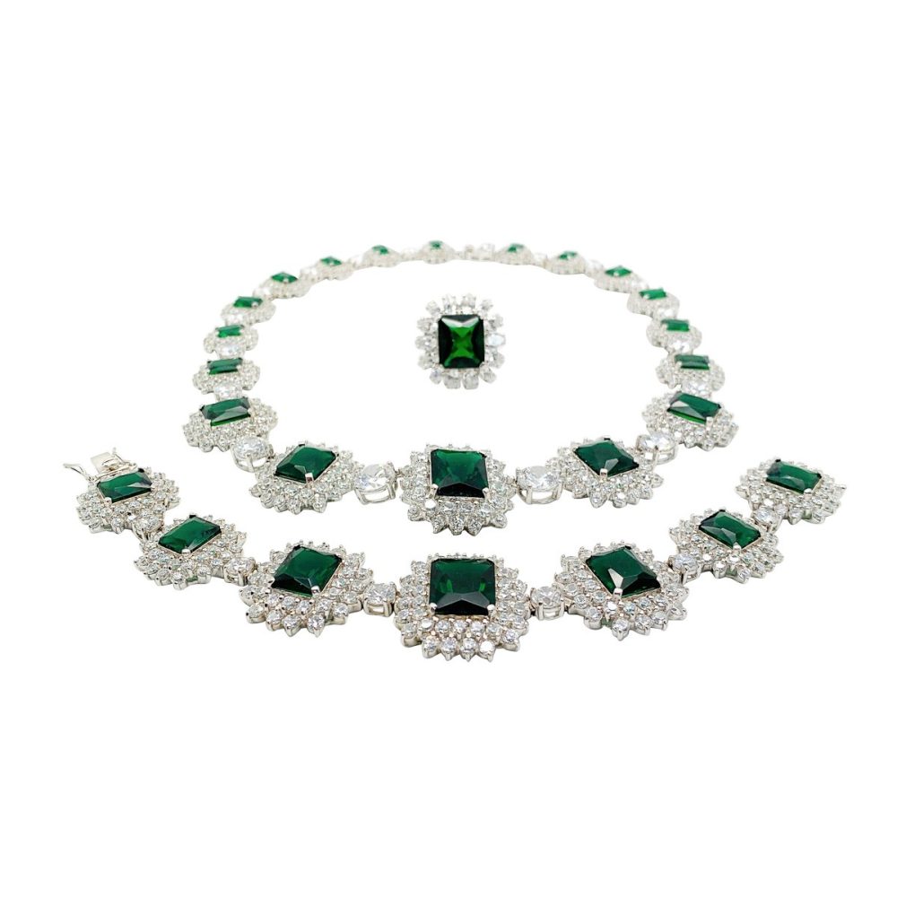 vintage emerald crystal necklace