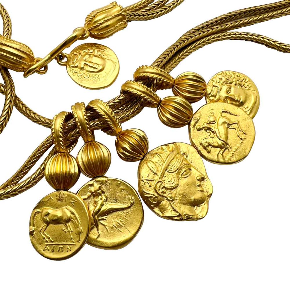 Vintage coin medallion necklace 1990s