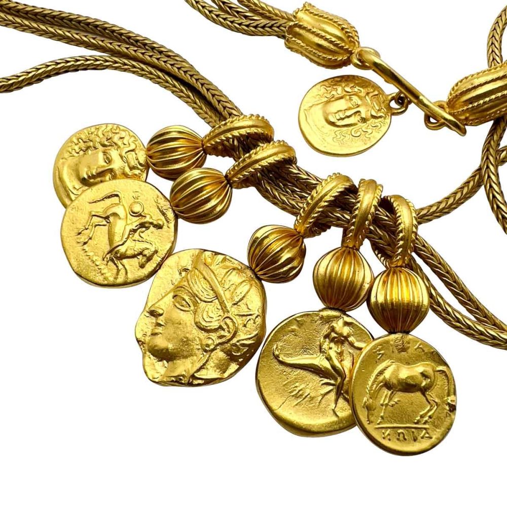 Vintage coin medallion necklace 1990s