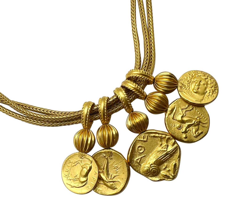 Vintage coin medallion necklace 1990s
