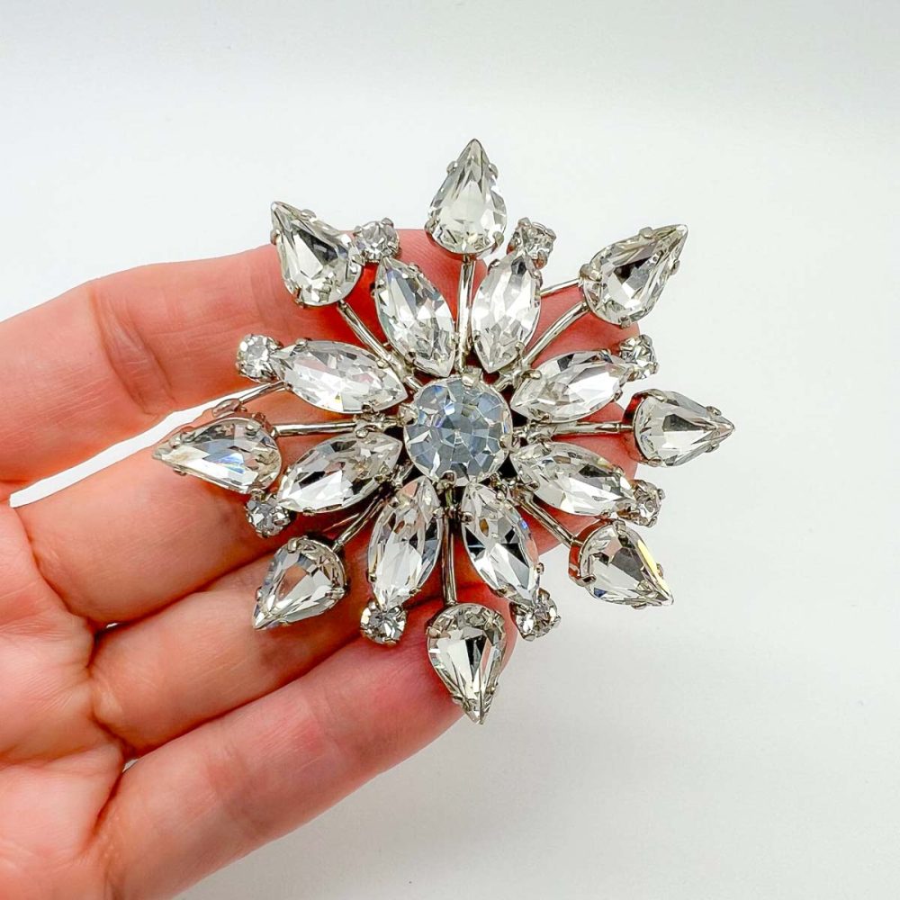 Vintage Cacharel Starburst Brooch
