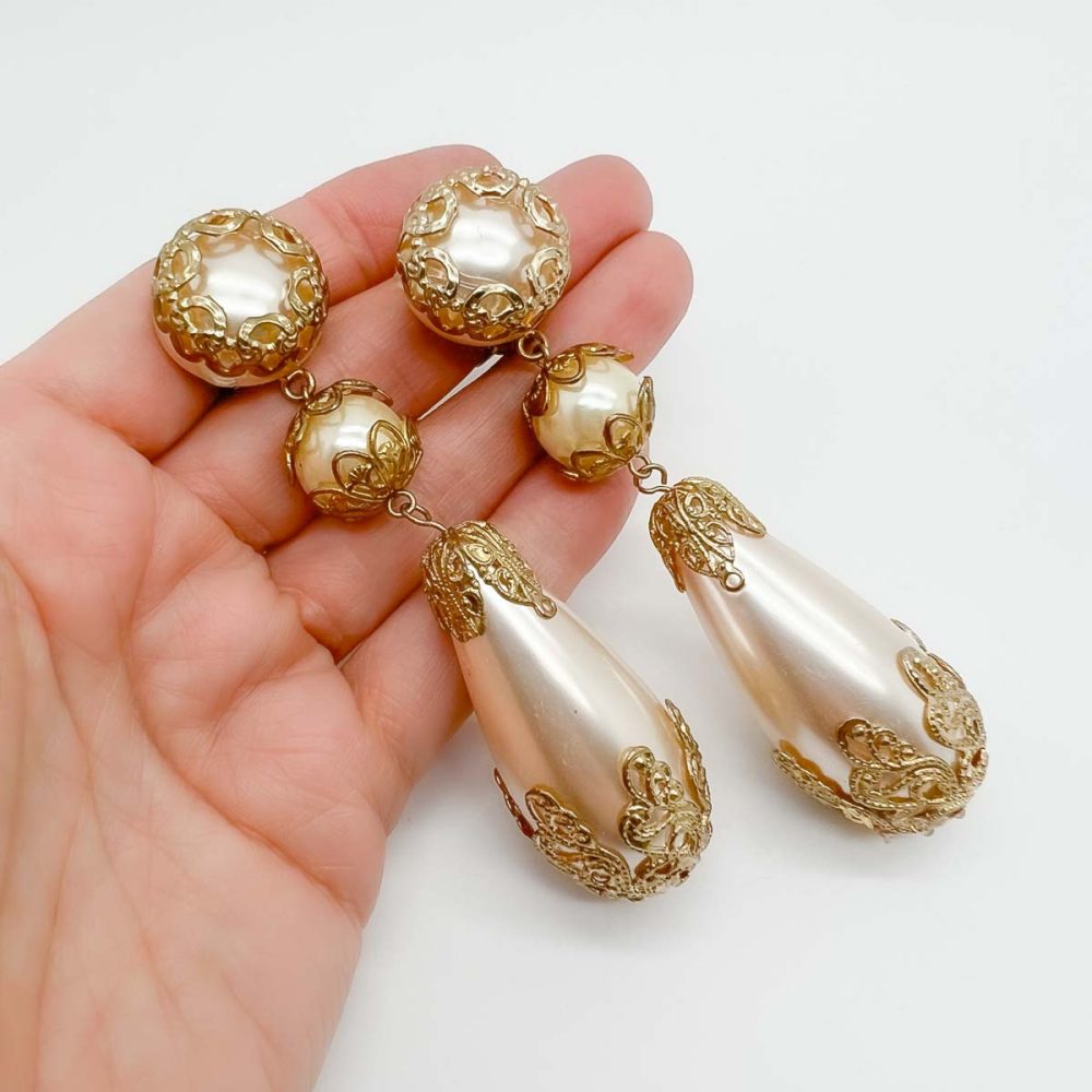 vintage pearl bomb earrings
