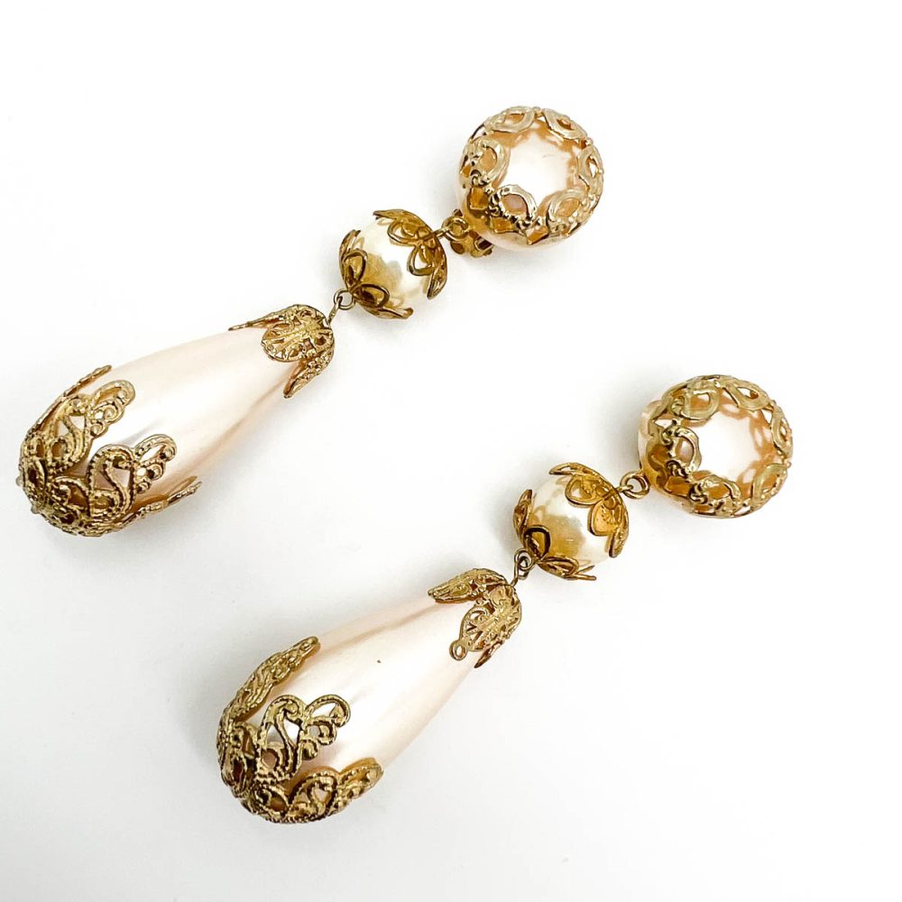 vintage pearl bomb earrings