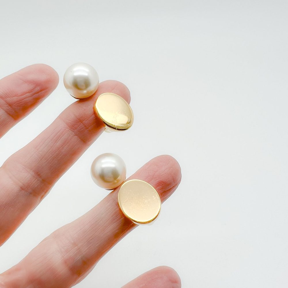 Chloe pearl earrings