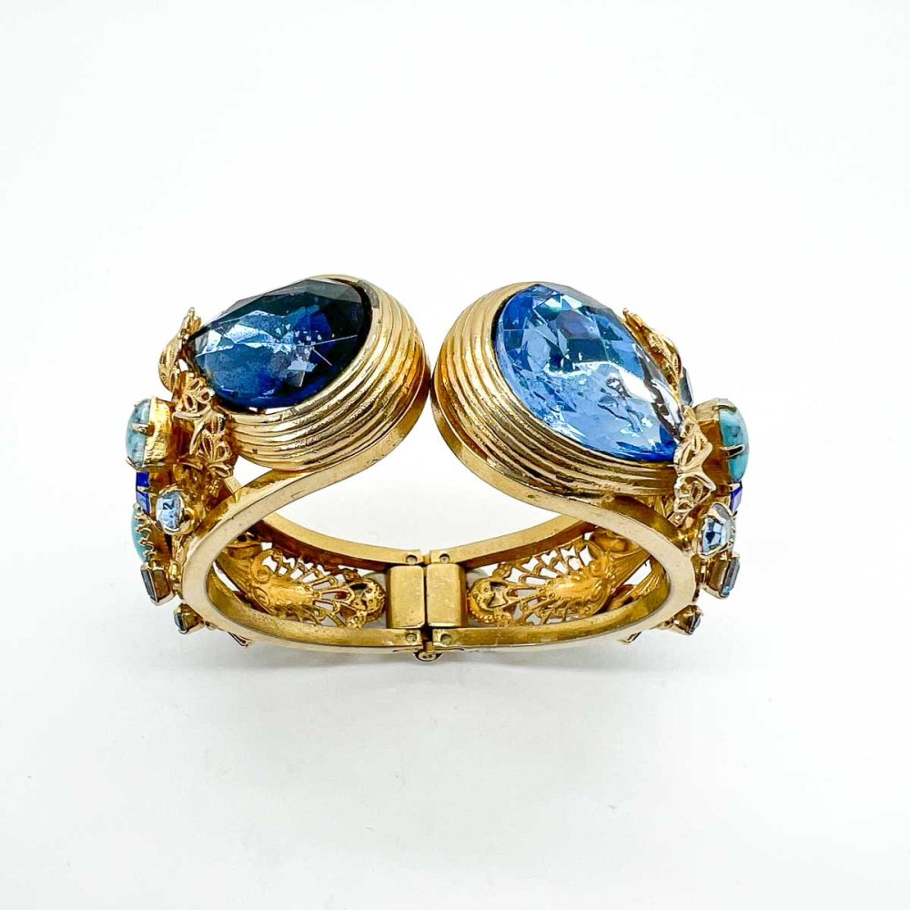 Vintage Blue Teardrop Clamper