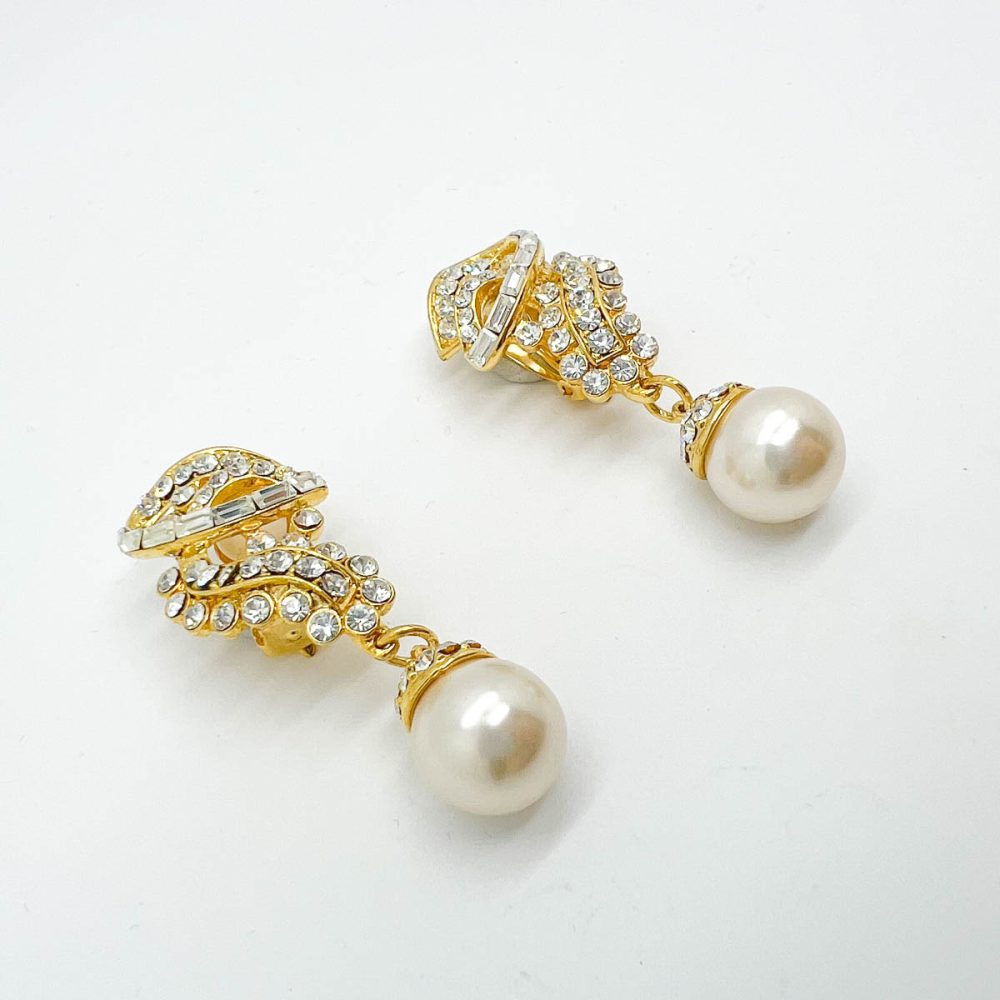 Vintage Diana Pearl Twist Earrings