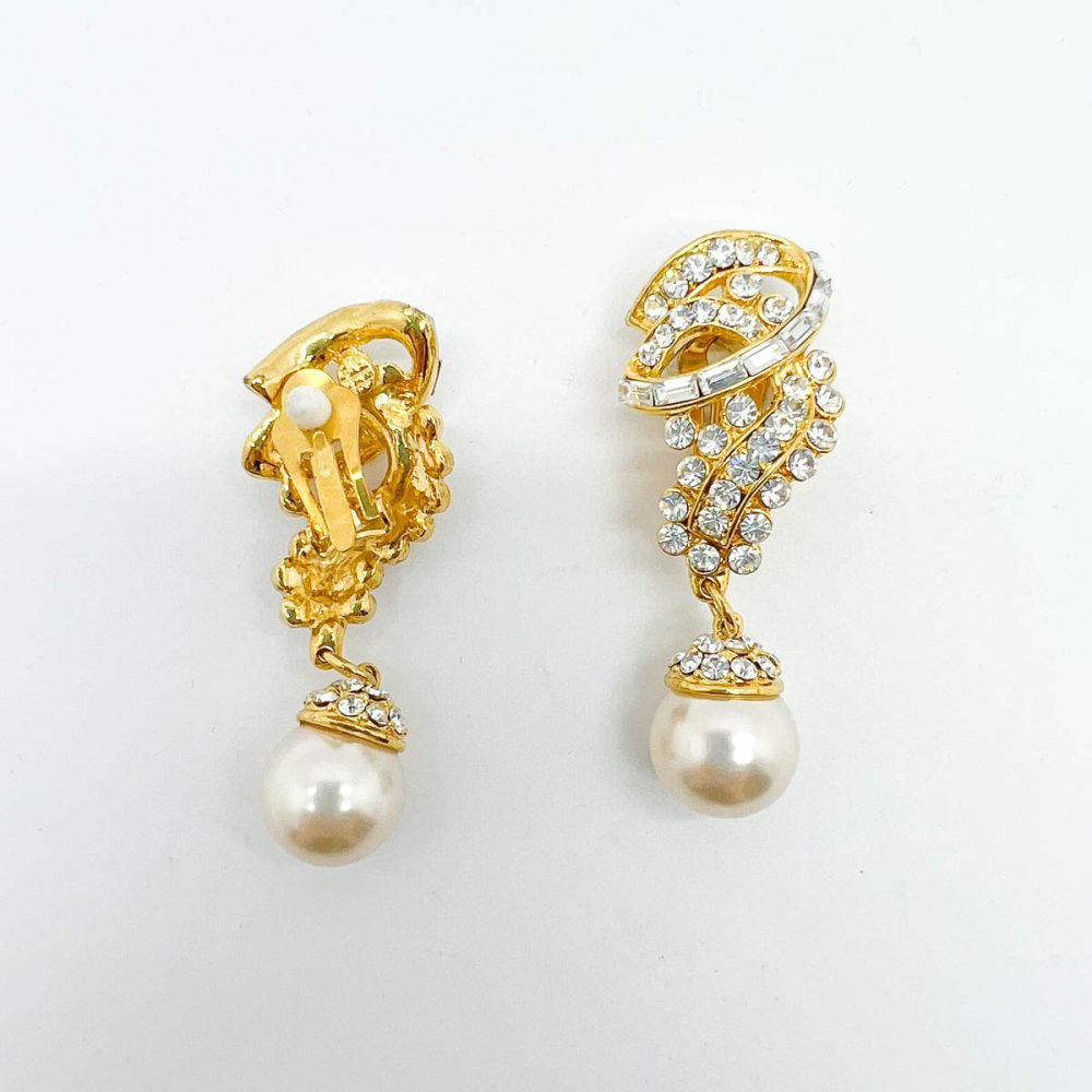 Vintage Diana Pearl Twist Earrings