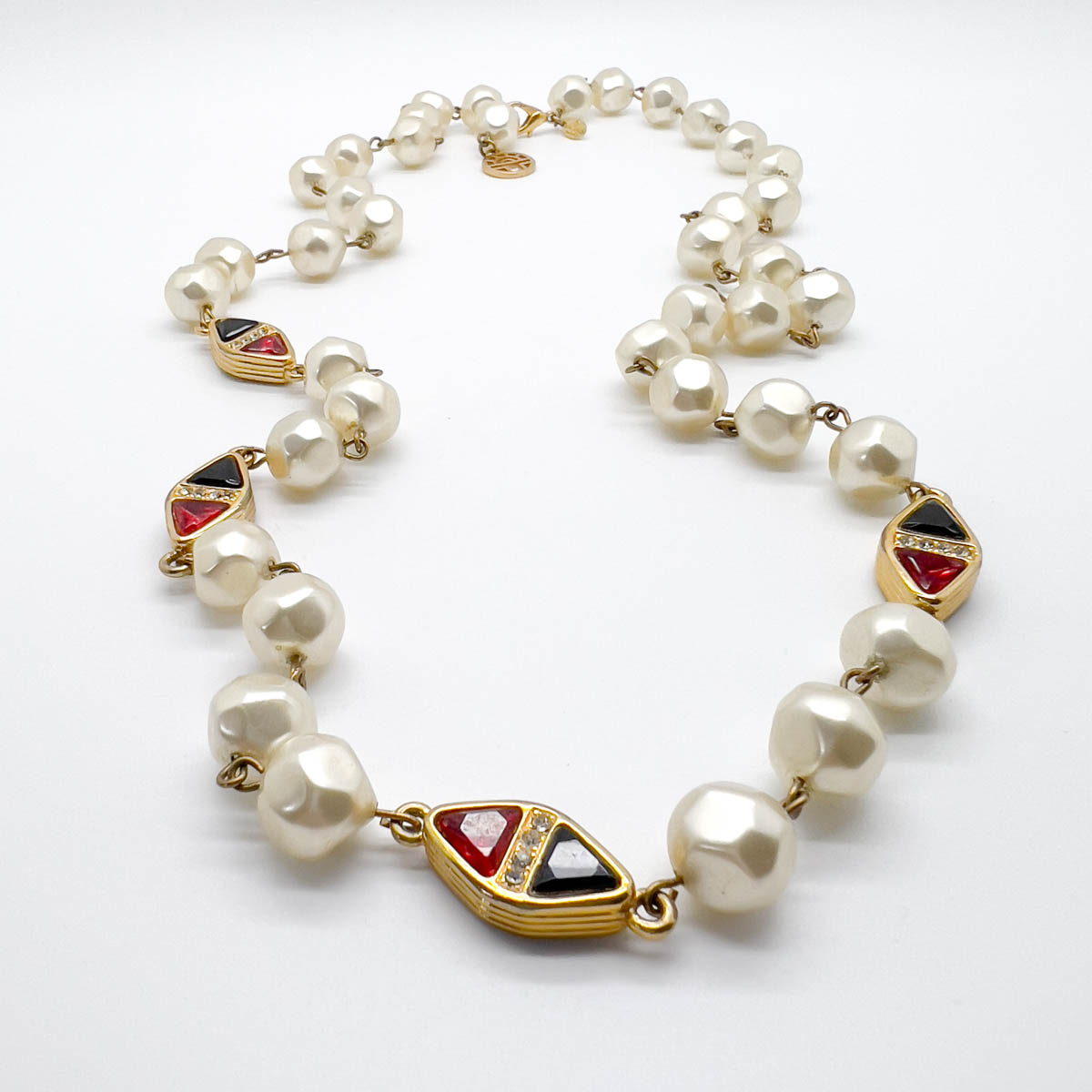 Jennifer Gibson Jewellery 1692 (3) Vintage Louis Féraud Pearl Necklace