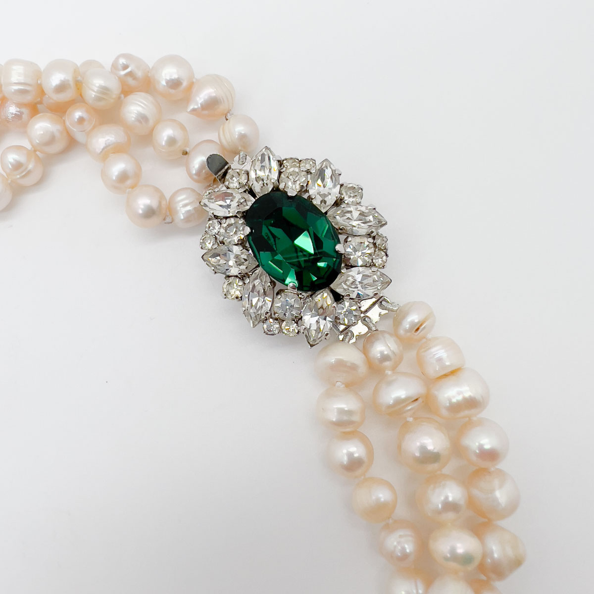 Jennifer Gibson Jewellery 1693 (10) Vintage Emerald Paste Pearl Necklace